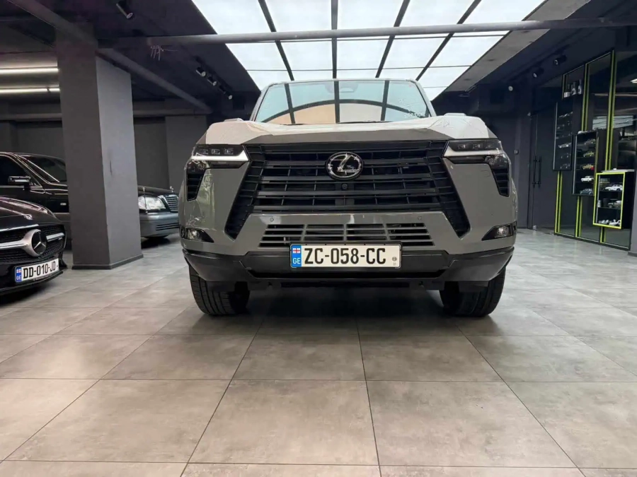 Lexus GX550